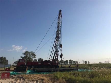 デリックケーブル、防風ケーブル